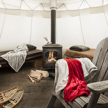 Village Tipi La Féclaz Exteriör bild
