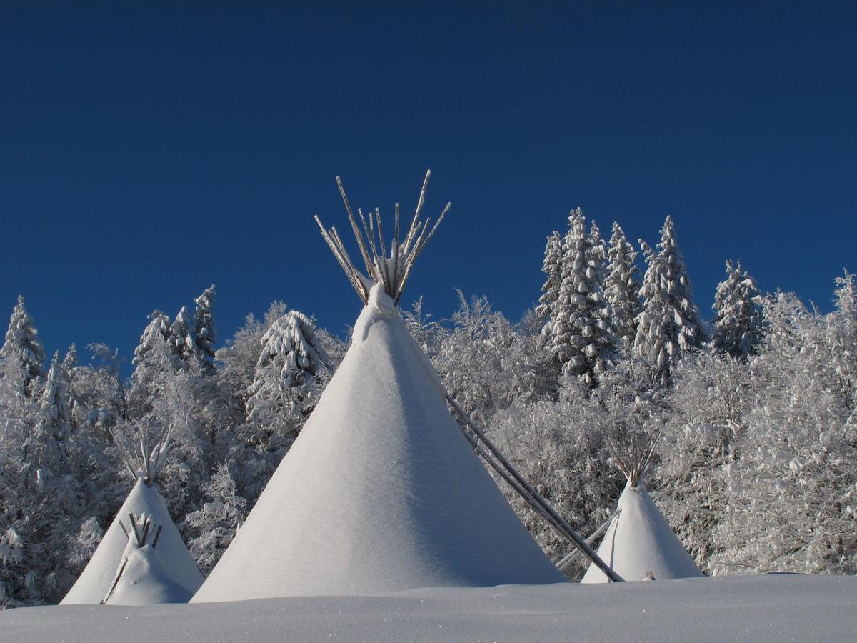 Village Tipi La Féclaz Exteriör bild
