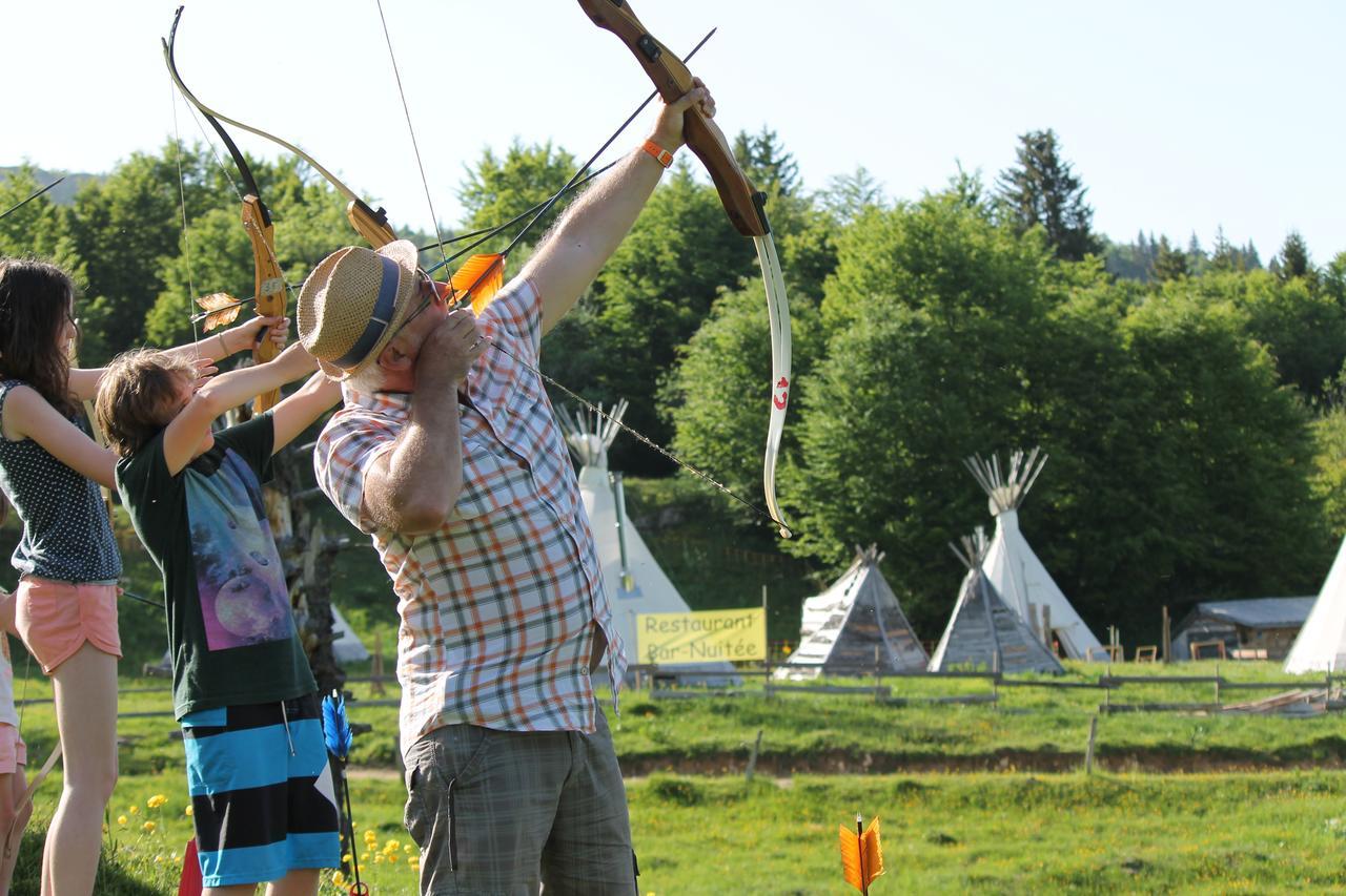 Village Tipi La Féclaz Exteriör bild